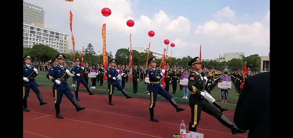 best365国旗班入场.jpg best365国旗班入场.jpg